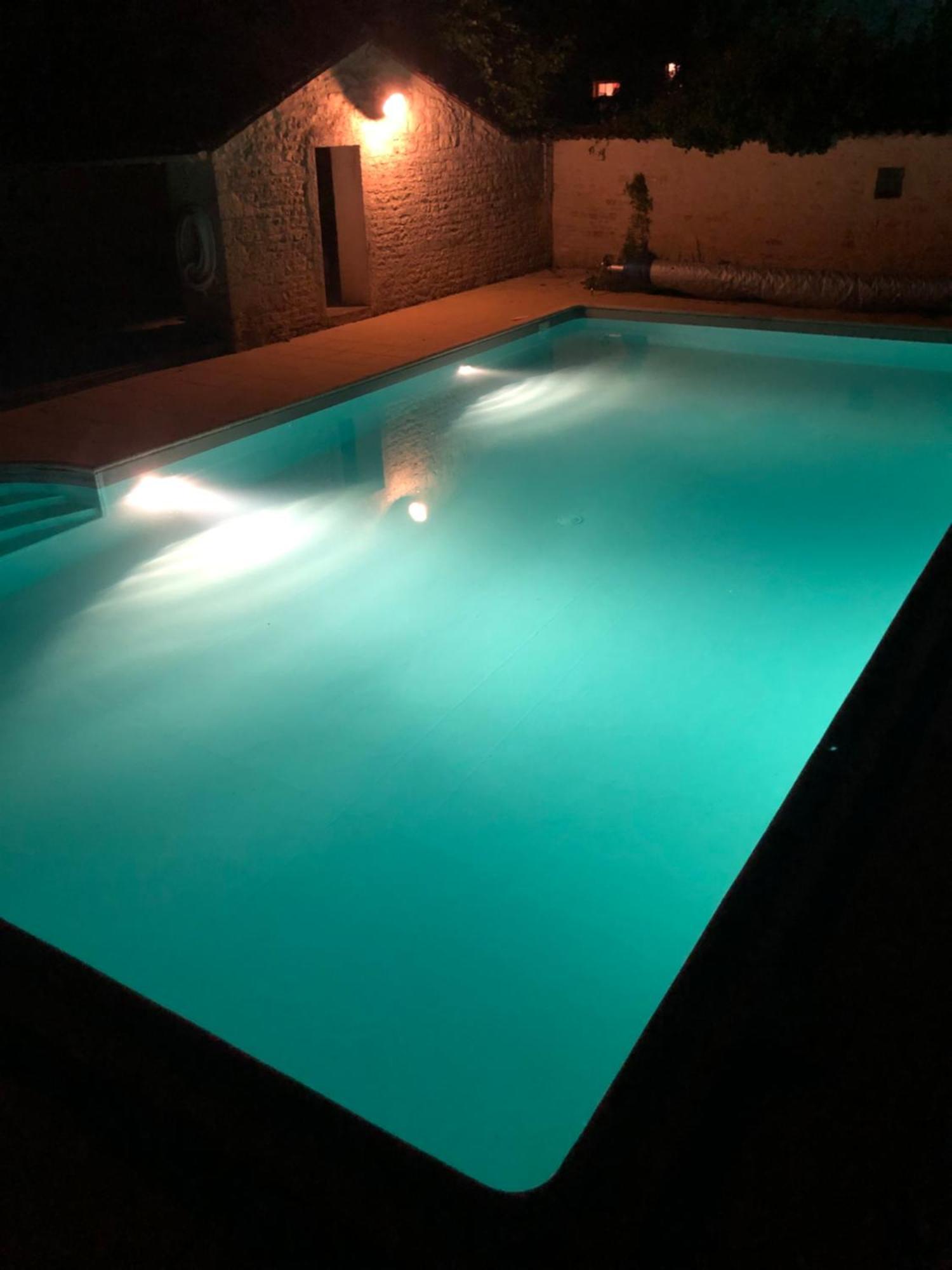 The Cool Lounge A Coulonges - Charente Bed & Breakfast Exterior photo